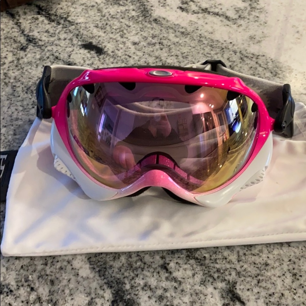 Oakley pink/white goggles